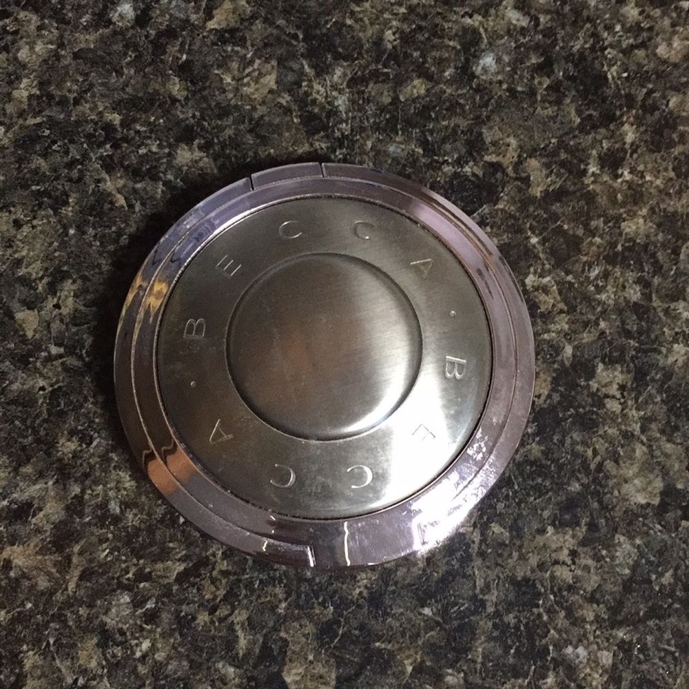 Becca highlighter-prismatic amethyst